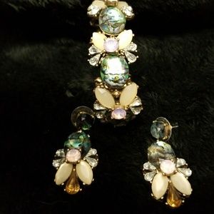 Bracelet and earring set